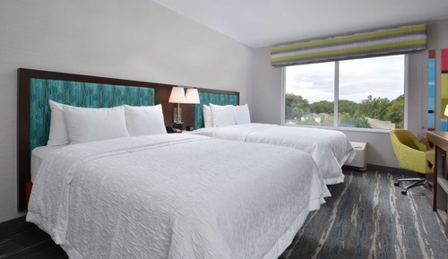 Room, 2 Queen Beds, Accessible, Non Smoking (Hearing)