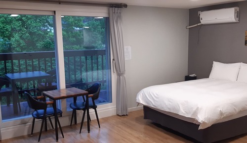 Basic Room