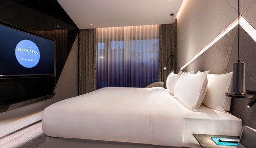 Standard Room, 1 King Bed