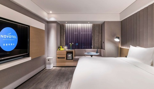 Superior Room, 1 King Bed