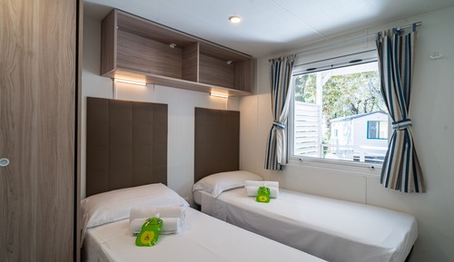 Superior Mobile Home, 2 Bedrooms (Pet Friendly)