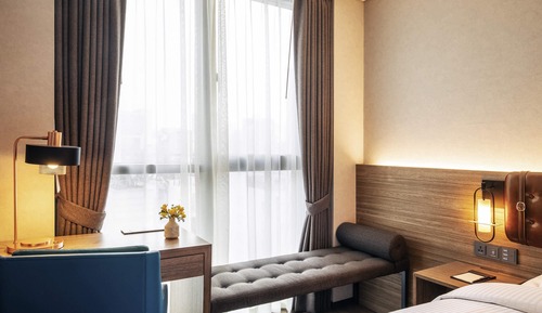Standard Room, 1 King Bed