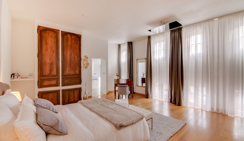 Deluxe Room (Boudoir)