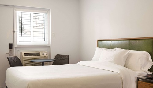 Room, 1 Queen Bed, Non Smoking