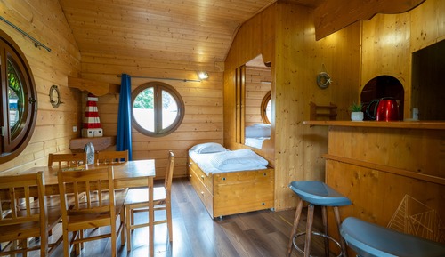 Cabin (Cabane Sam)