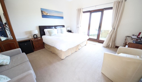 Superior Double Room, Ensuite, Sea View (Tennyson View)