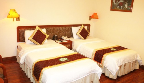 Deluxe Room, Multiple Beds