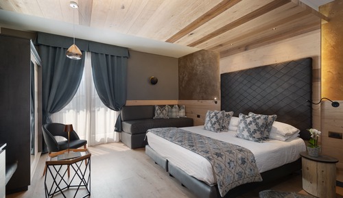Junior Double Room