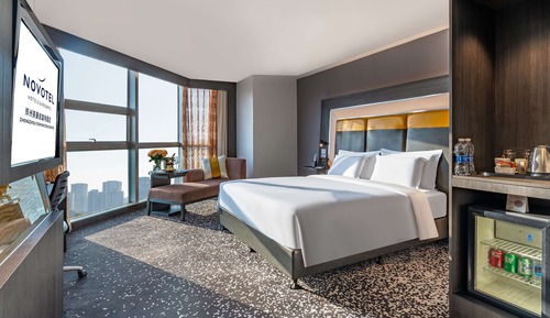 Superior Room, 1 King Bed, City View