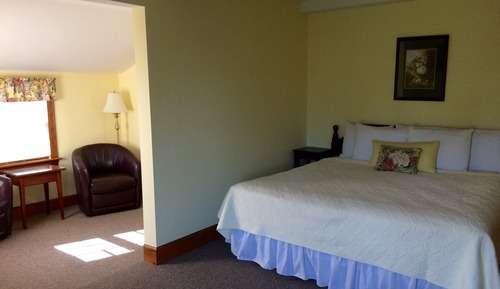 Superior Room, 1 King Bed, Ground Floor
