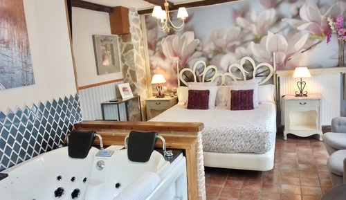 Family Suite, Hot Tub (Max 4 Pax)