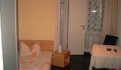 Basic Single Room, Private Bathroom