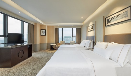 Club Room, 2 Twin Beds, Non Smoking, City View