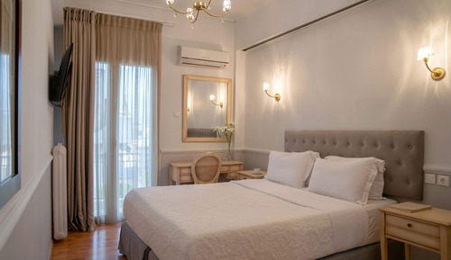 Economy Room