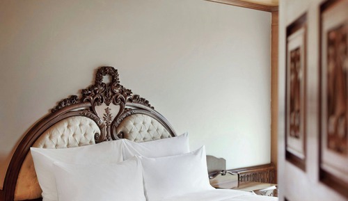 Club Suite, 1 King Bed, City View
