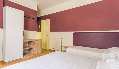 Economy Triple Room