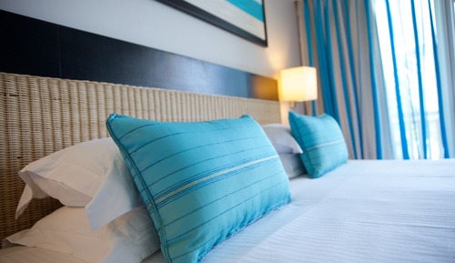Deluxe Room (Club)