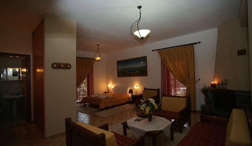 Family Studio, Lake View