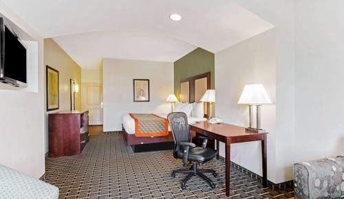 Deluxe Suite, 1 Bedroom, Non Smoking (Mobility)