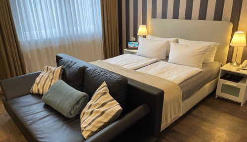 Premium Room