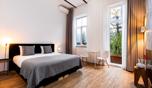 Standard room with shower in coach house 2p.