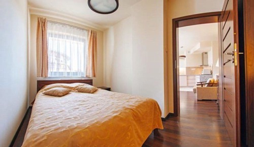 Apartment (30 B)
