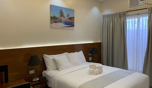 Deluxe Room 2