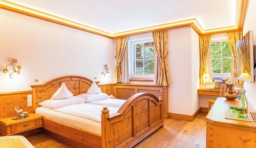 Standard Double Room, 1 Queen Bed