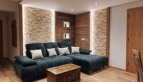 Superior Apartment (IV)