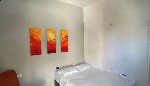Esmeralda Room