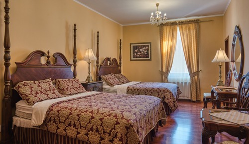 Deluxe Quadruple Room