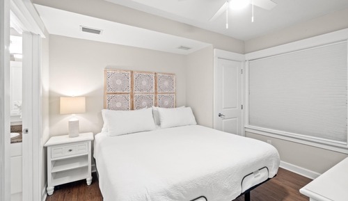 Condo, 1 Bedroom, Partial Sea View