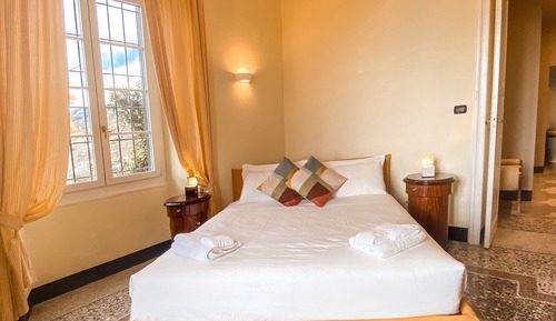 Junior Suite, 1 King Bed, Non Smoking, Sea View