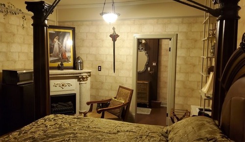 Castle Room Suites
