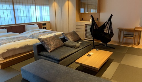 Deluxe Queen Room