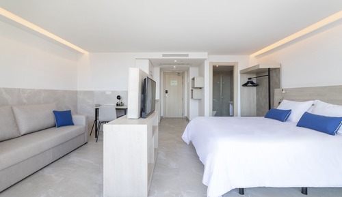 Studio Suite (2+1)