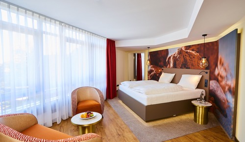 Single Room (Truffle)