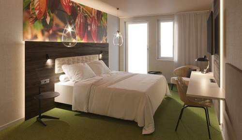 Double Room (Chocolate)