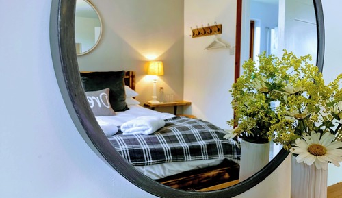 Double Room (Room 3 No pets)