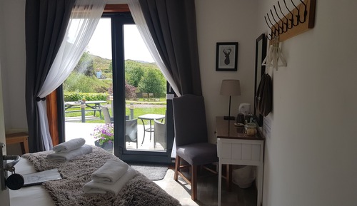 Double Room (Room 1 No pets)