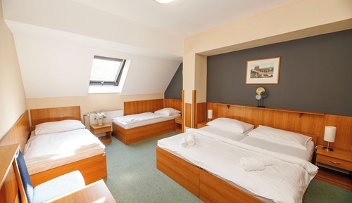 Economy Quadruple Room