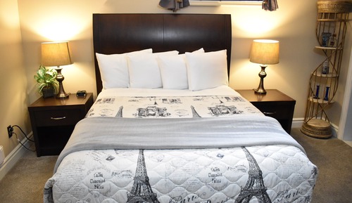 Economy Suite, 1 Bedroom, Non Smoking, Kitchen