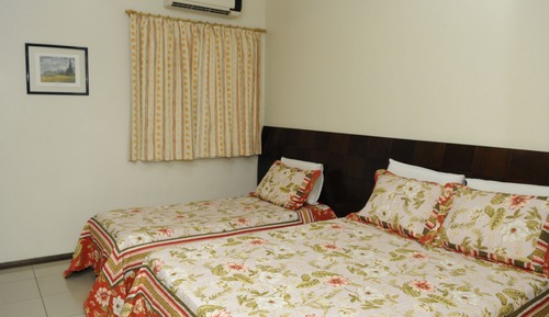 Deluxe Room, 3 Twin Beds, Non Smoking
