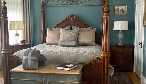 Gananoque, 1 King Bed, Non Smoking
