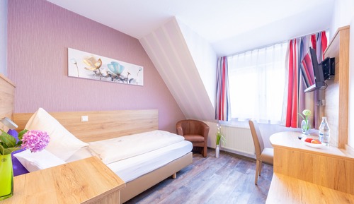 Classic Single Room