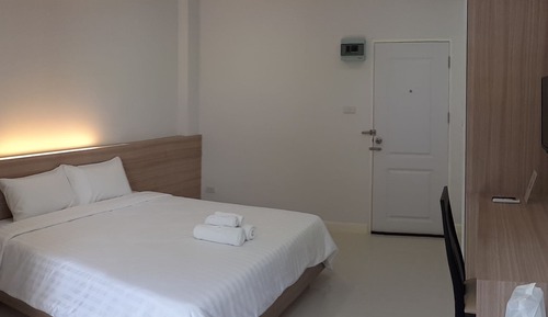 Standard Double Room, 1 King Bed, Non Smoking, Garden Area