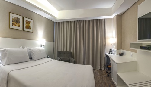 Standard Room, 1 King Bed, Accessible