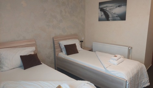Twin Room, Ensuite