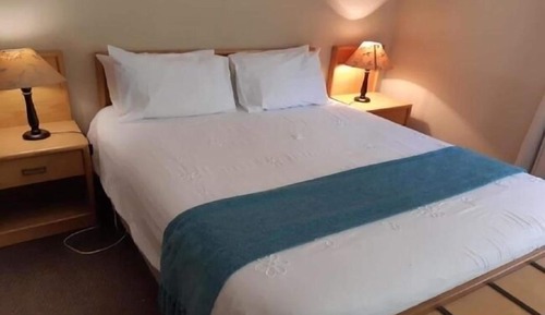 Self Catering 6