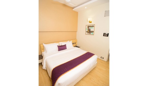 Standard Room, 1 Queen Bed, Non Smoking